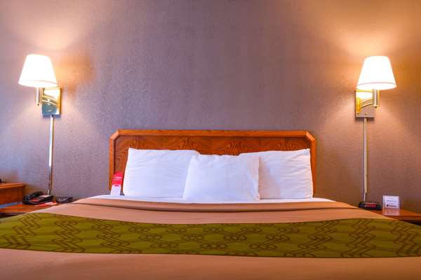  - Econo Lodge Willowbrook