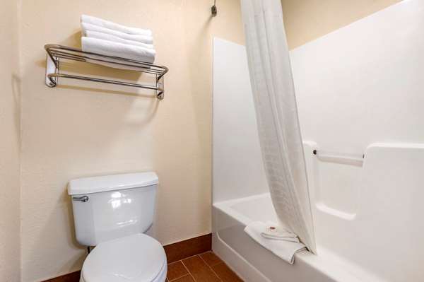  - Comfort Inn Joliet - I-80, Exit 127