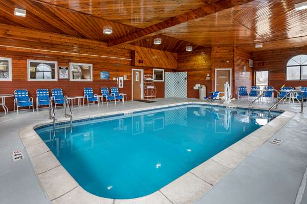 Pool - Comfort Inn Joliet - I-80, Exit 127