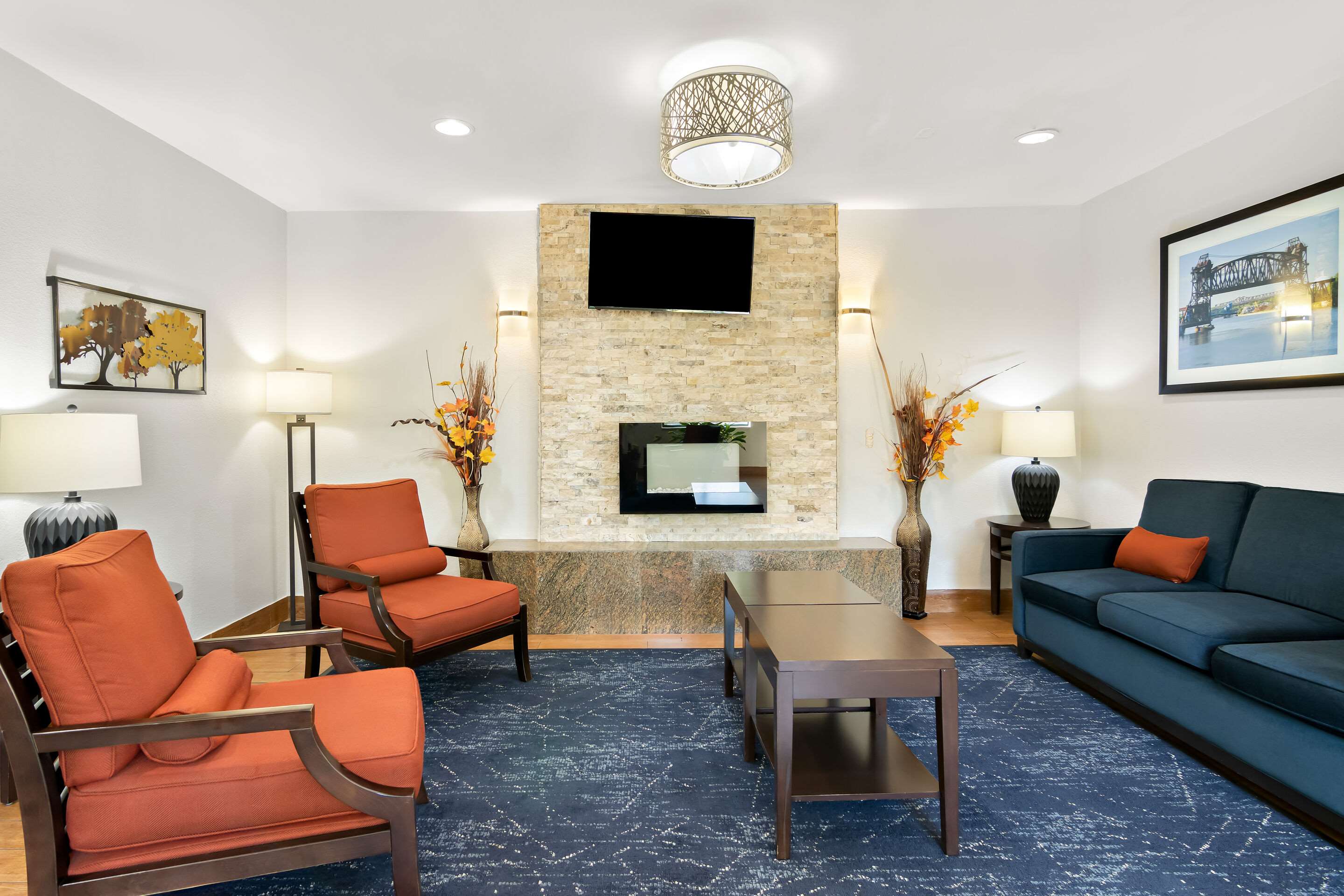 Lobby with sitting area
