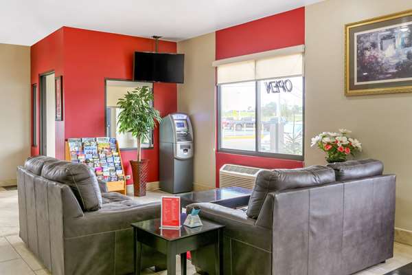  - Econo Lodge Shorewood - I-55, Exit 253