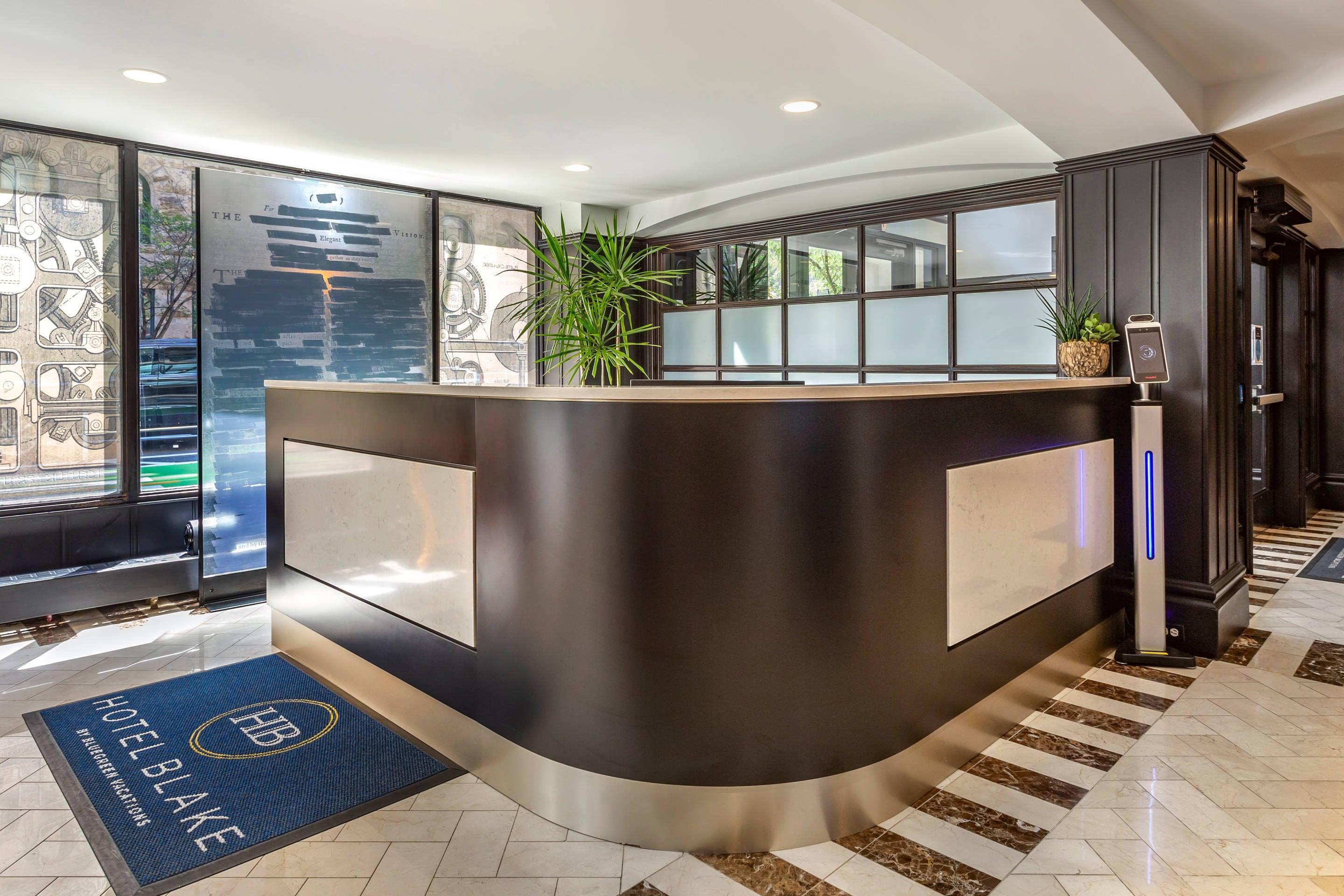 Front desk | Bluegreen Vacations Hotel Blake, Ascend Resort Collection