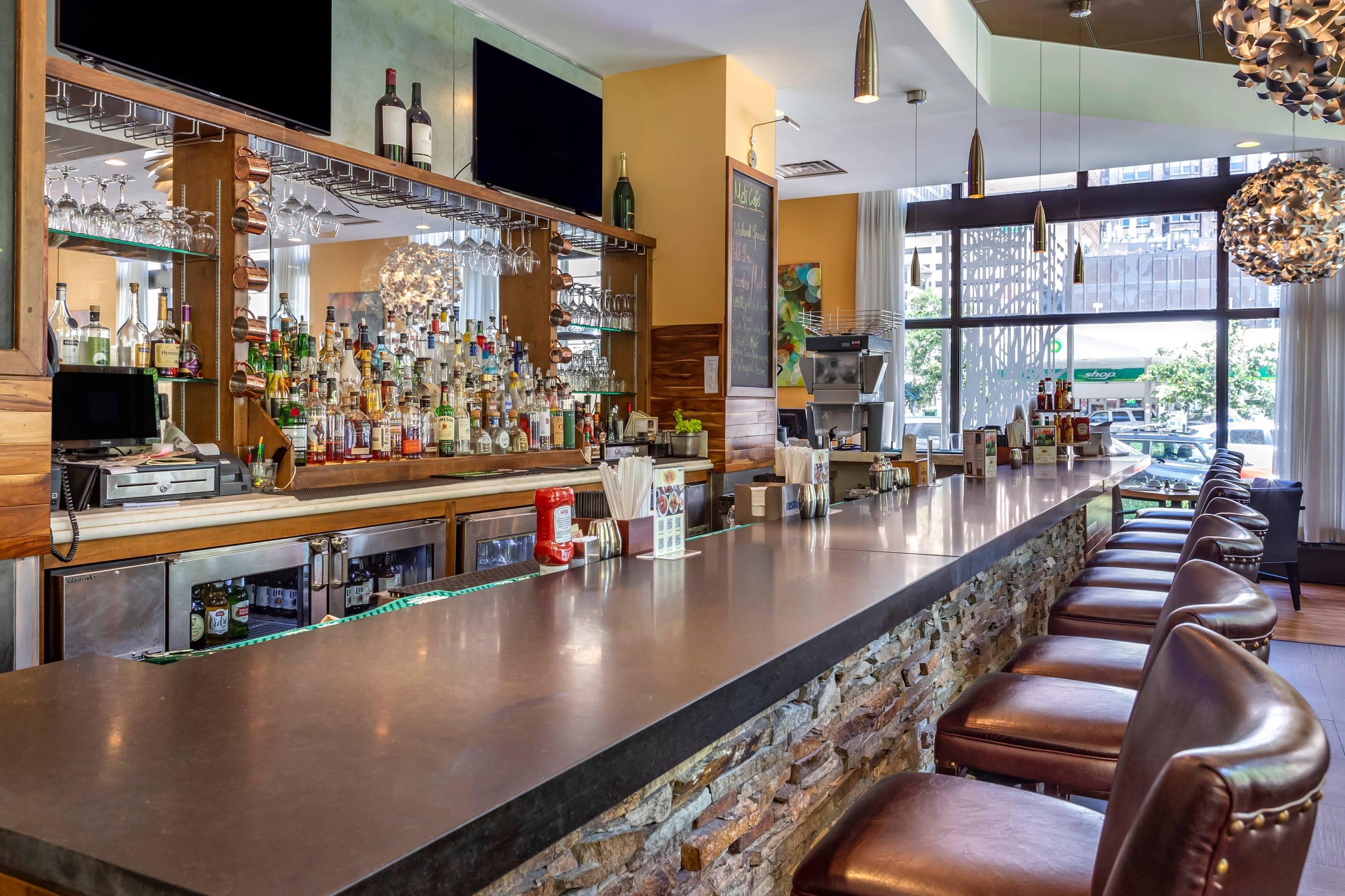 On-site restaurant | Bluegreen Vacations Hotel Blake, Ascend Resort Collection