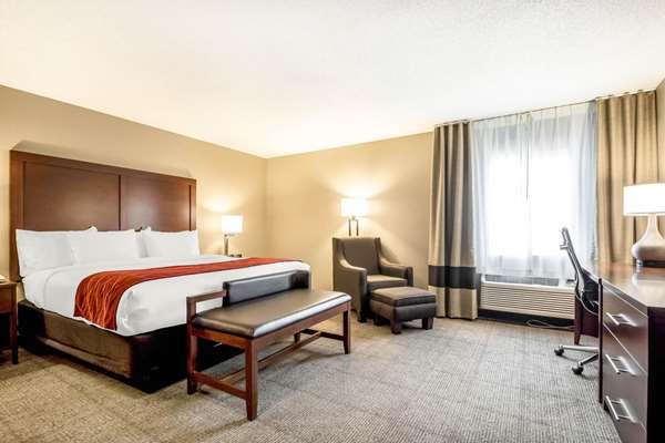  - Comfort Inn Ottawa - I-80, Exit 90