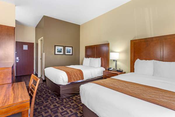  - Comfort Inn & Suites North Aurora - I-88, Exit 117