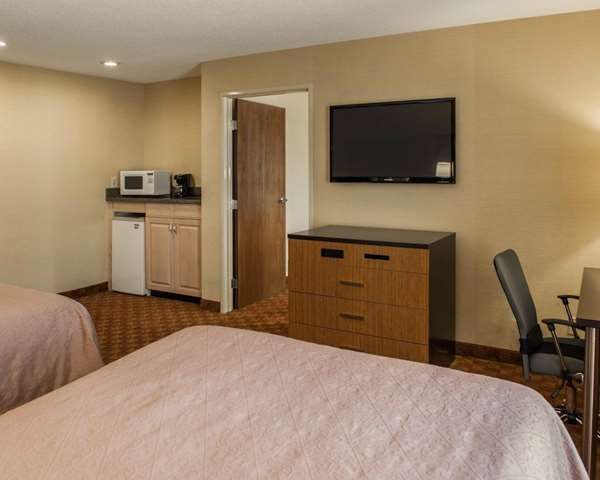 Suite - Quality Inn Franklin - I-65, Exit 90
