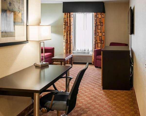 Suite - Quality Inn Franklin - I-65, Exit 90