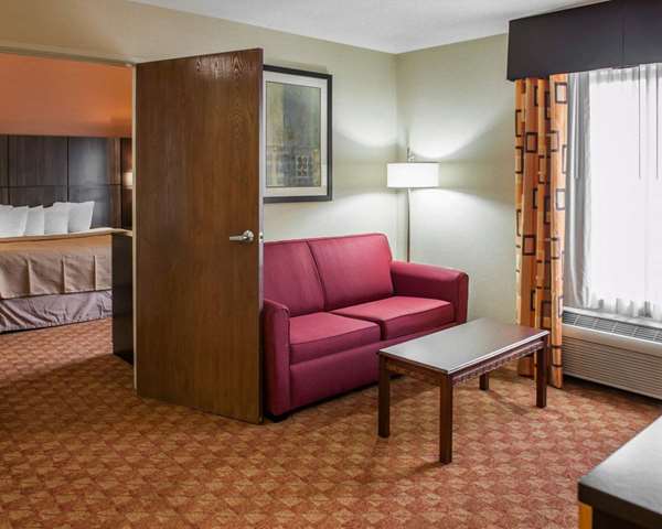 Suite - Quality Inn Franklin - I-65, Exit 90