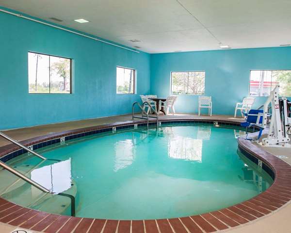 Pool - Quality Inn Franklin - I-65, Exit 90