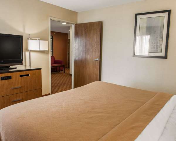 Suite - Quality Inn Franklin - I-65, Exit 90