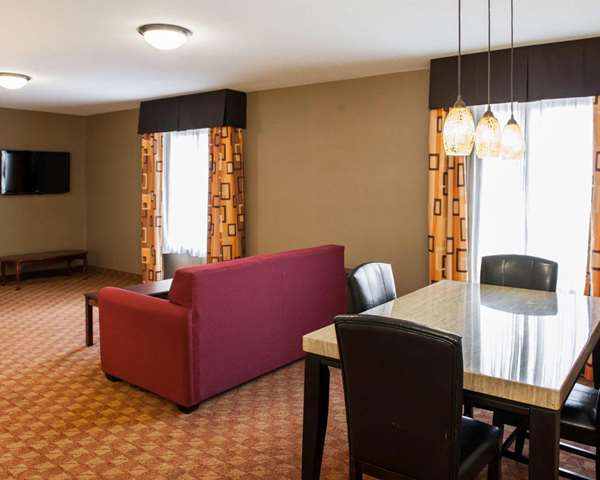 Suite - Quality Inn Franklin - I-65, Exit 90