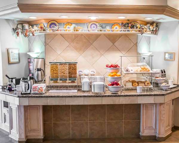 Amenities - Comfort Suites Notre Dame University Area South Bend