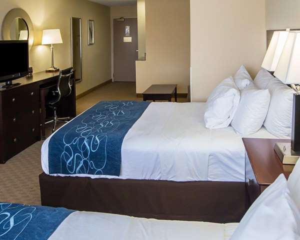  - Comfort Suites Notre Dame University Area South Bend