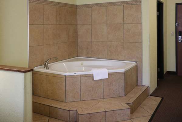  - Quality Inn Evansville
