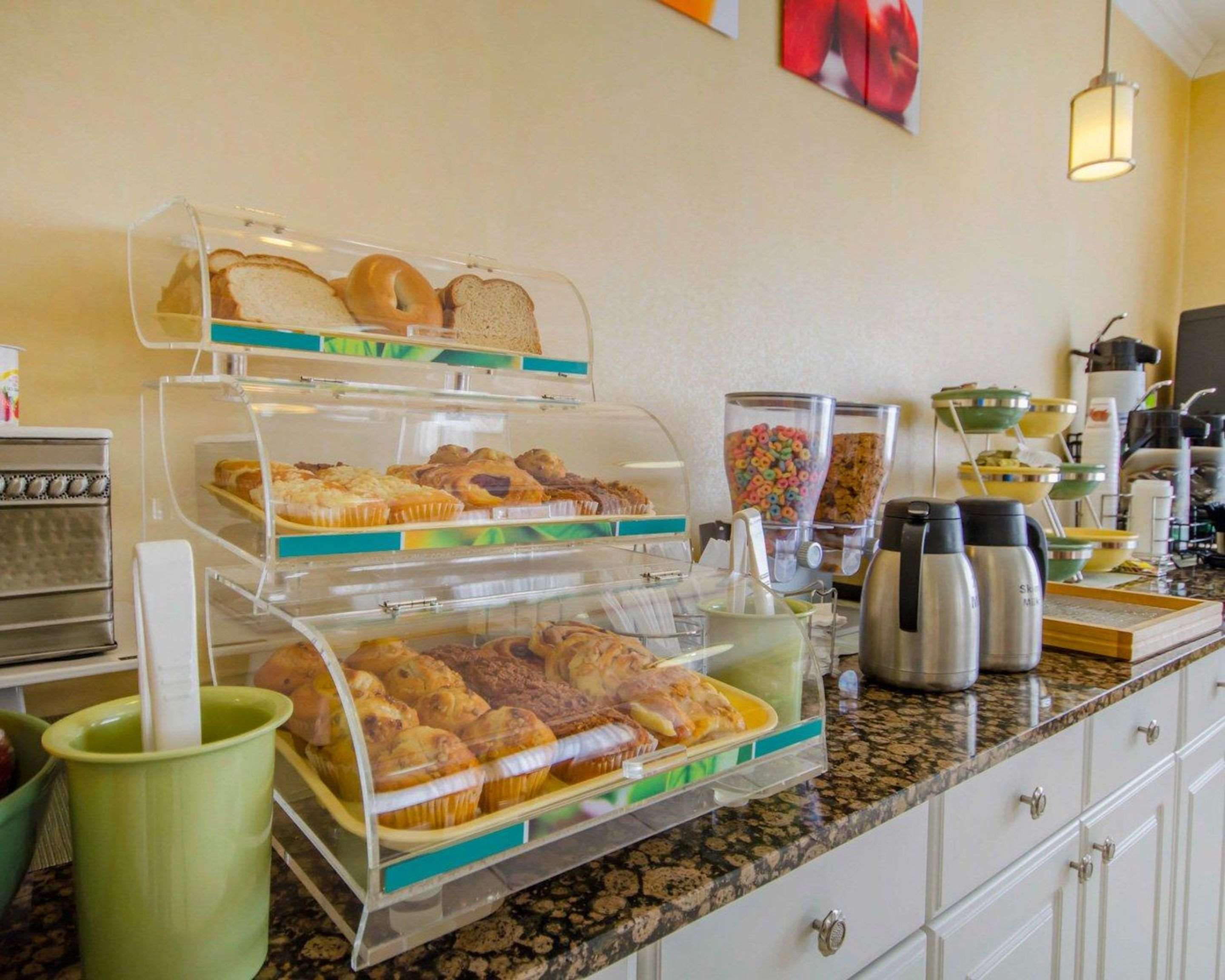 Assorted breakfast items | Quality Inn East