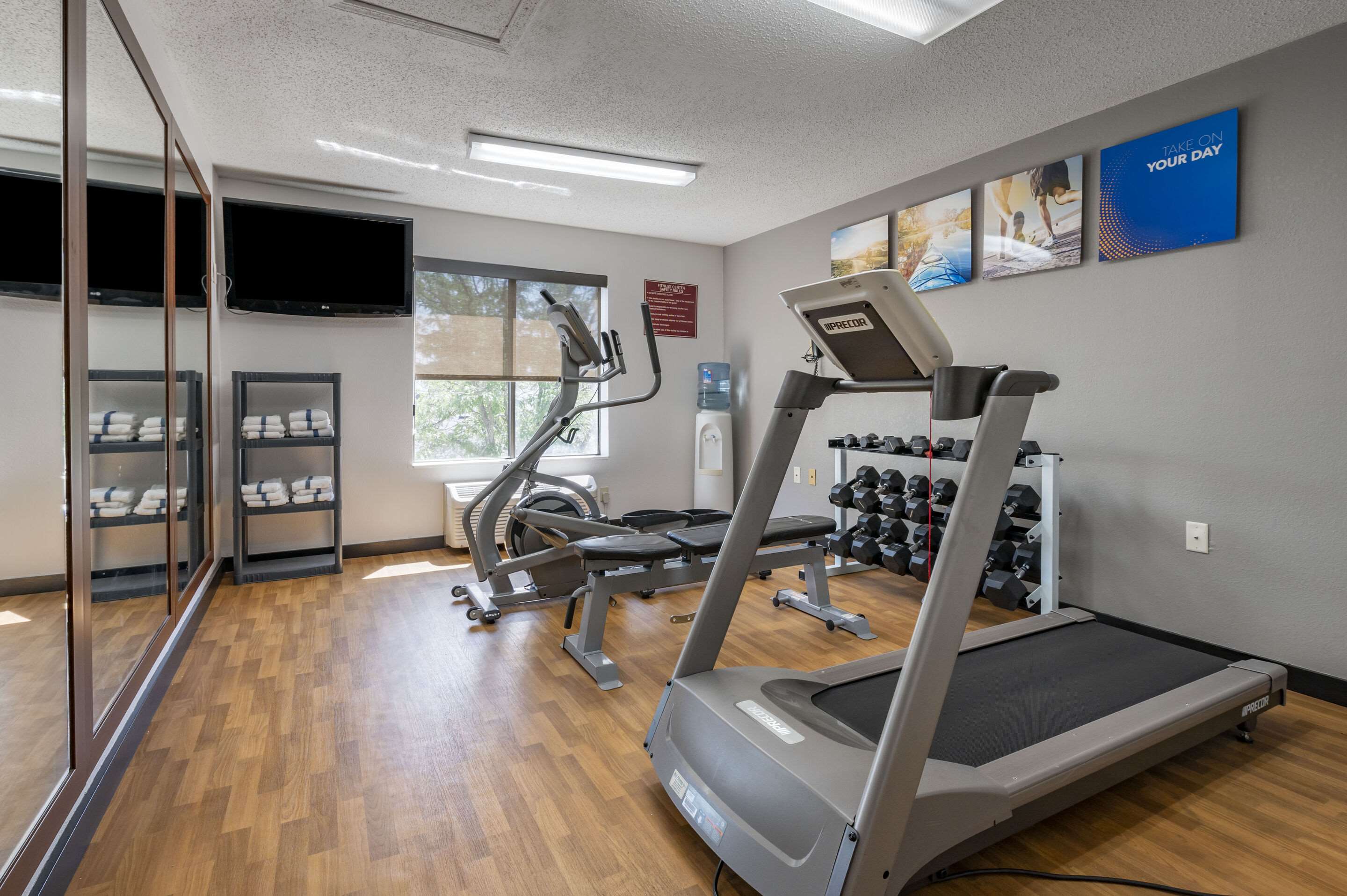 Fitness center | Comfort Inn Airport