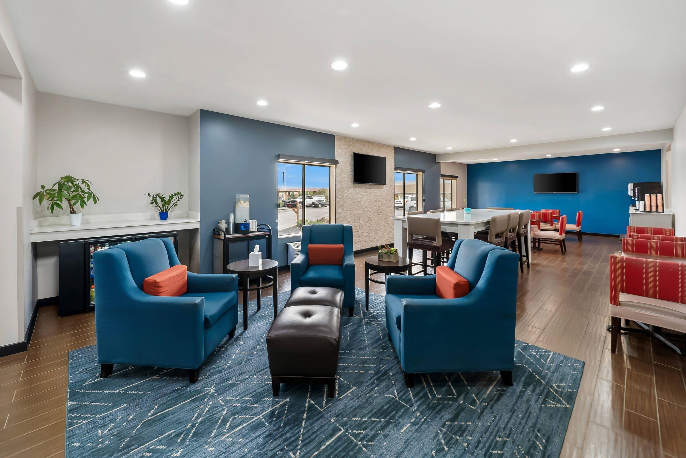Hotel lobby | Comfort Inn Plainfield - Indianapolis Airport