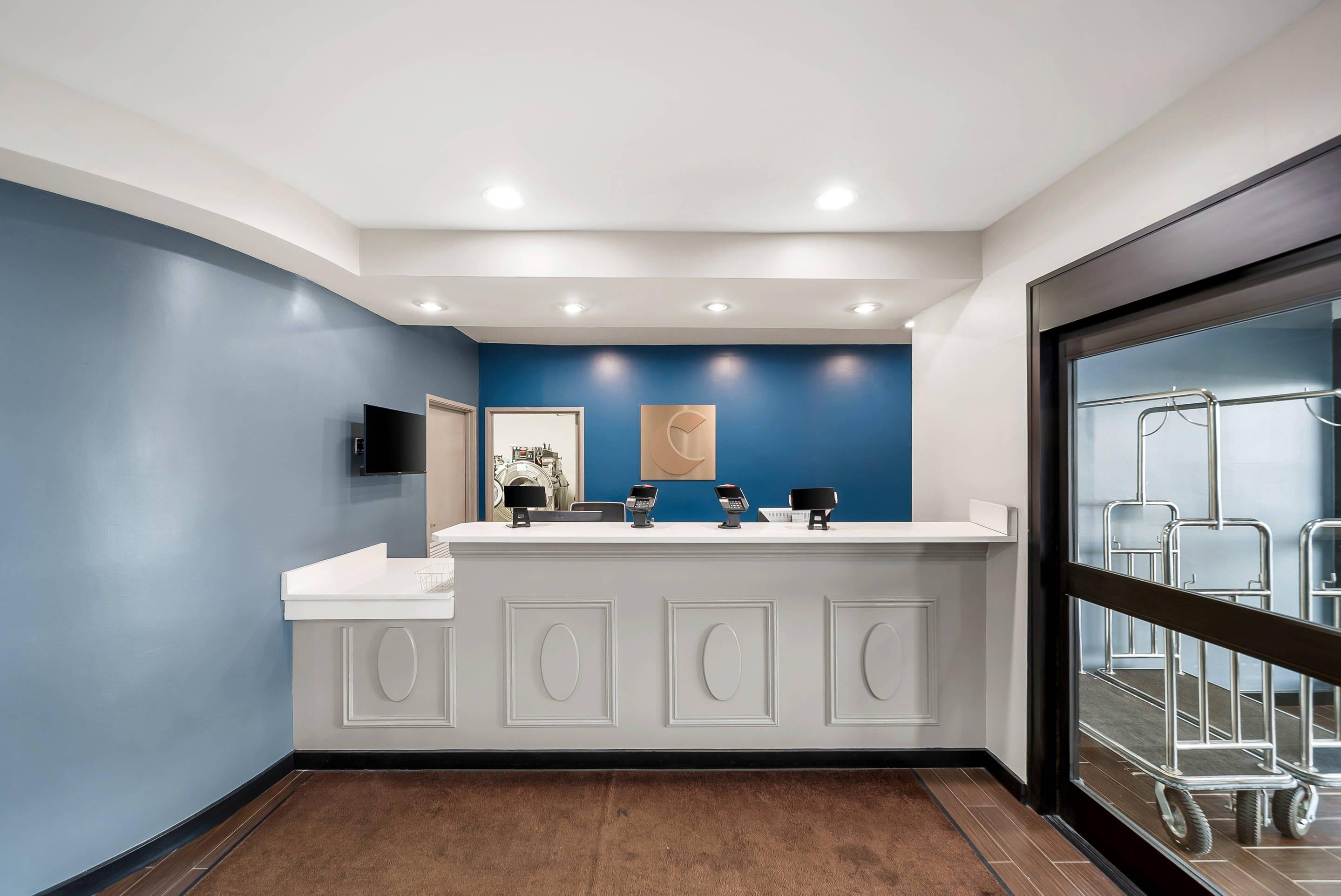 Hotel lobby | Comfort Inn Plainfield - Indianapolis Airport