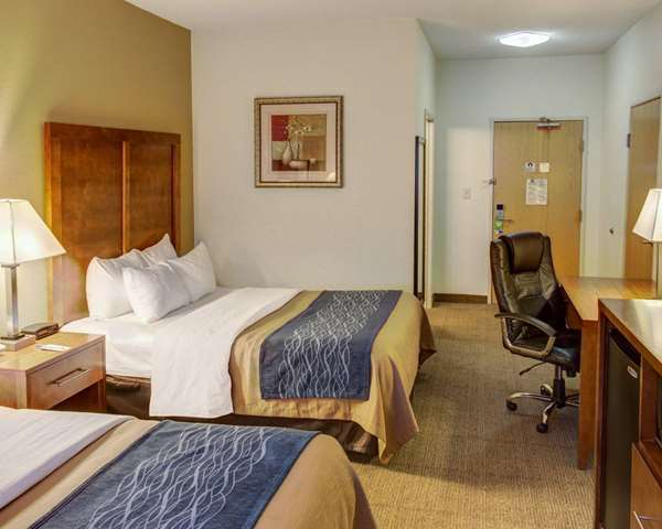  - Comfort Inn Greenfield - I-70, Exit 104