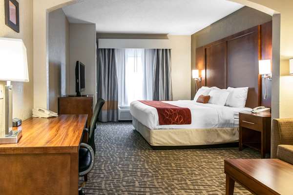  - Comfort Suites Vincennes