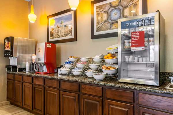 Amenities - Comfort Suites Vincennes