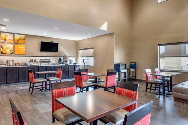 Amenities - Comfort Inn Crawfordsville - I-74, Exit 34