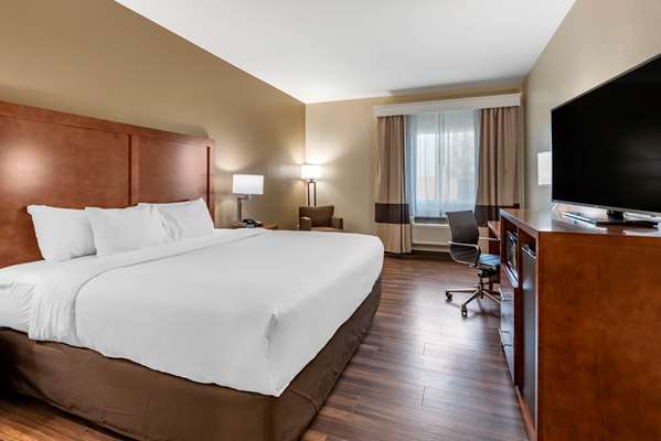  - Comfort Inn Crawfordsville - I-74, Exit 34