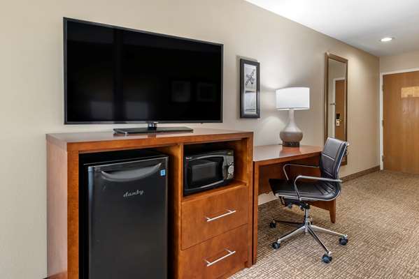  - Comfort Inn Crawfordsville - I-74, Exit 34