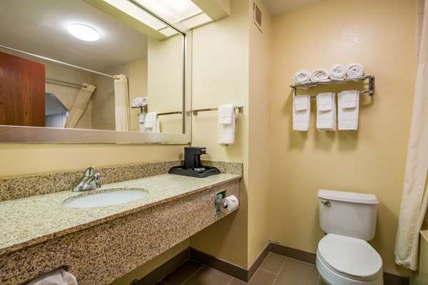  - Quality Inn Sellersburg - I-65, Exit 9