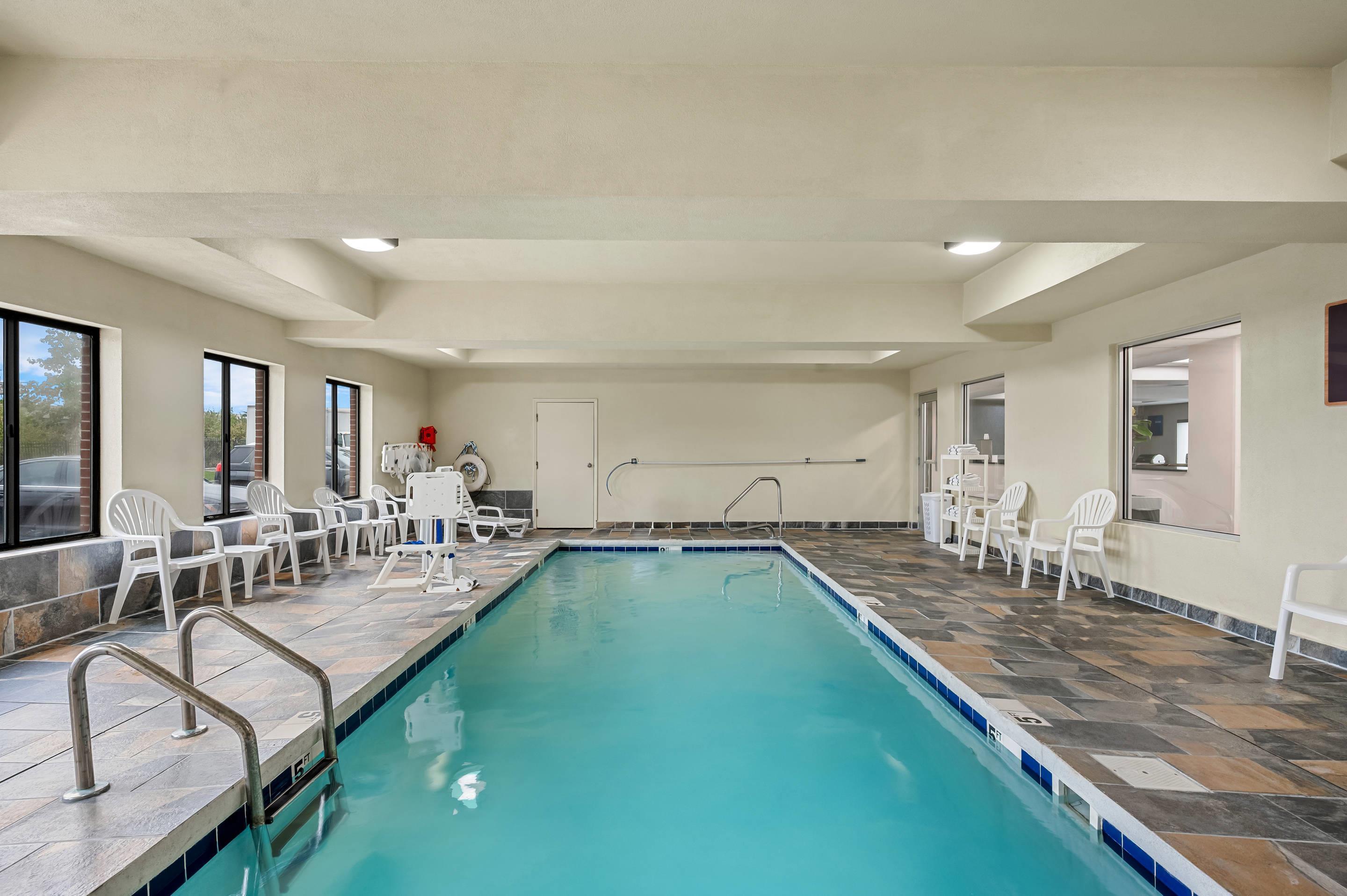 Indoor pool | Comfort Inn East