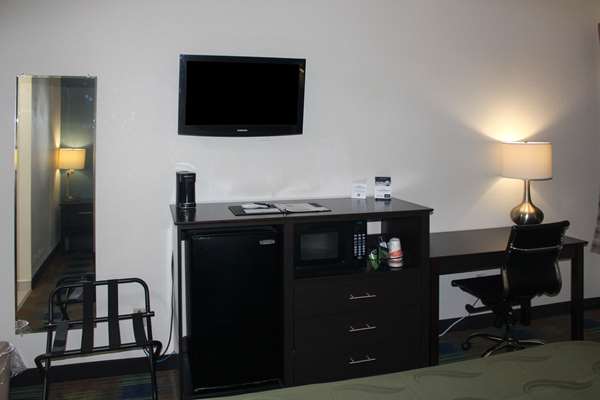  - Quality Inn North Vernon