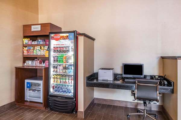  - Comfort Suites North Fort Wayne - I-69, Exit 316