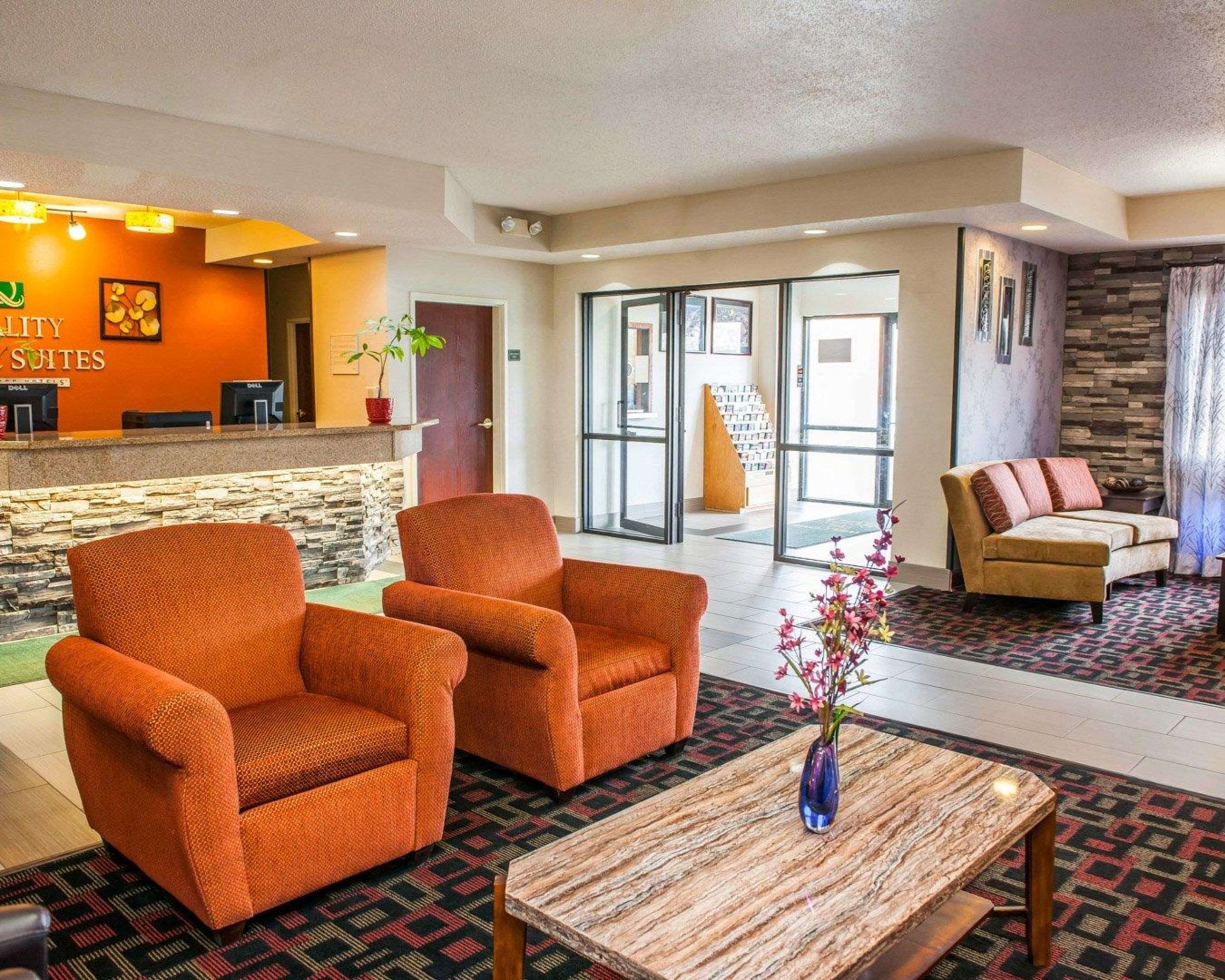 Lobby with sitting area