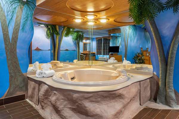 Suite - Comfort Suites Northpointe Blvd Elkhart - I-80 & I-90, Exit 92