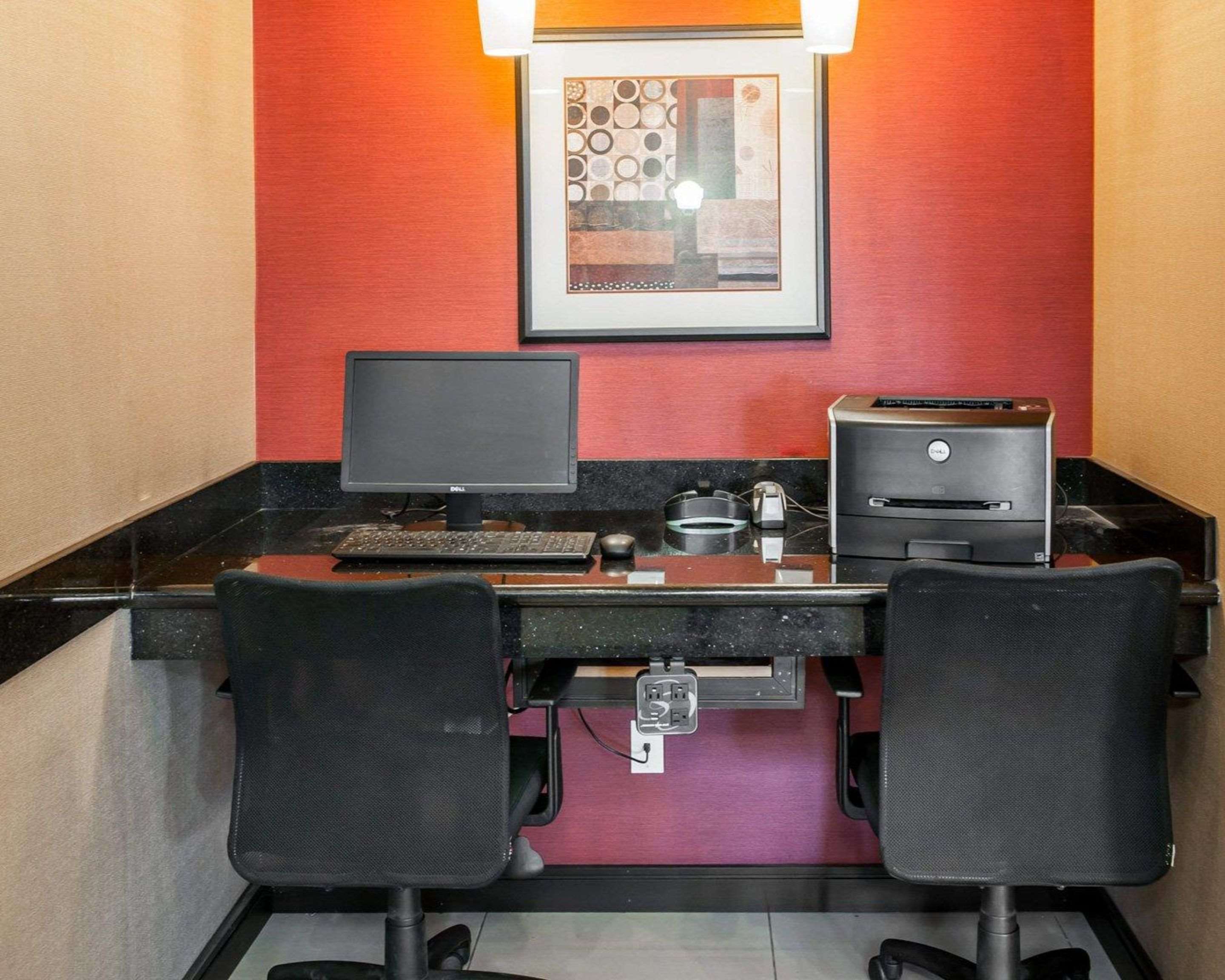 Business center with high-speed Internet access | Quality Suites NE Indianapolis Fishers