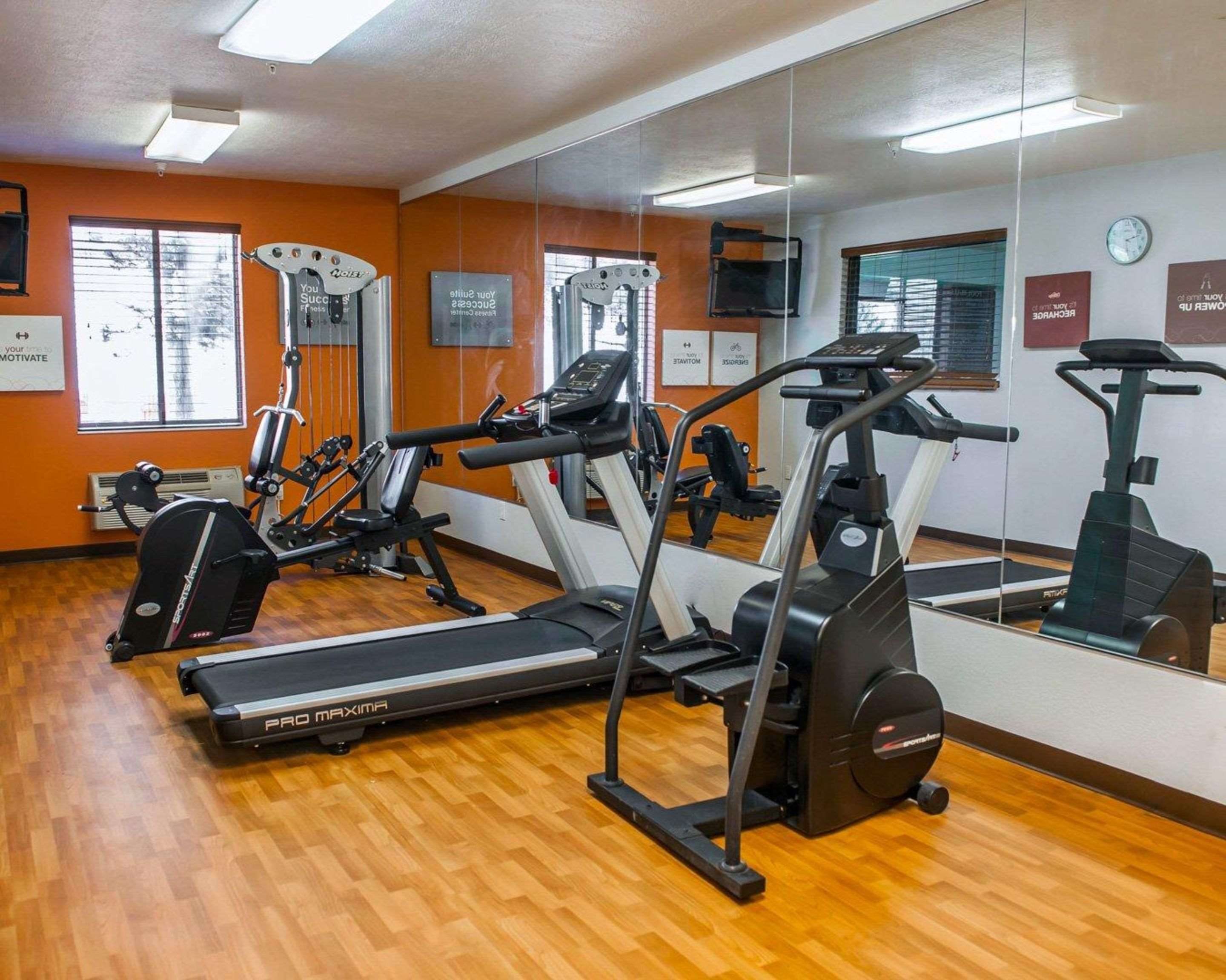 Fitness center with television | Quality Suites NE Indianapolis Fishers