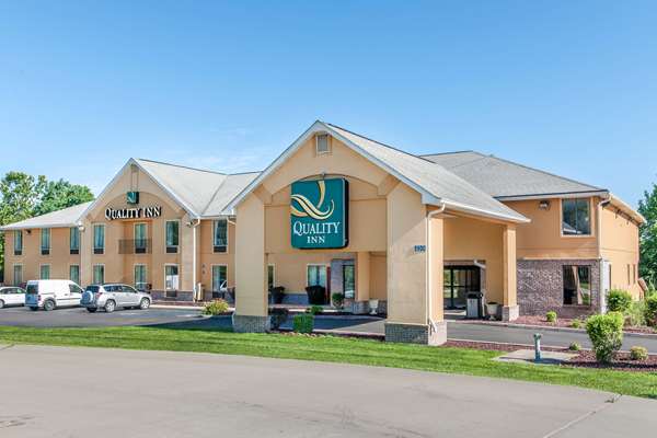 Exterior view - Quality Inn Bloomington