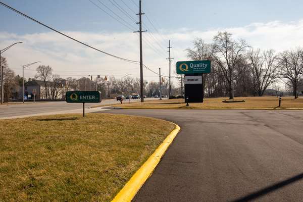 Exterior view - Quality Inn & Suites Portage Portage - I-80 & I-90, Exit 23