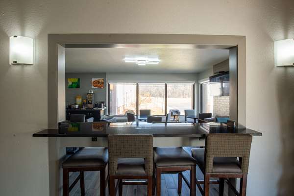 Amenities - Quality Inn & Suites Portage Portage - I-80 & I-90, Exit 23