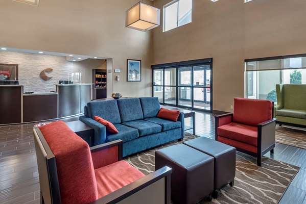  - Comfort Suites Auburn - I-69, Exit 329