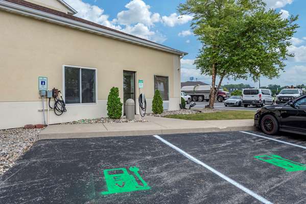 Amenities - Comfort Suites Auburn - I-69, Exit 329