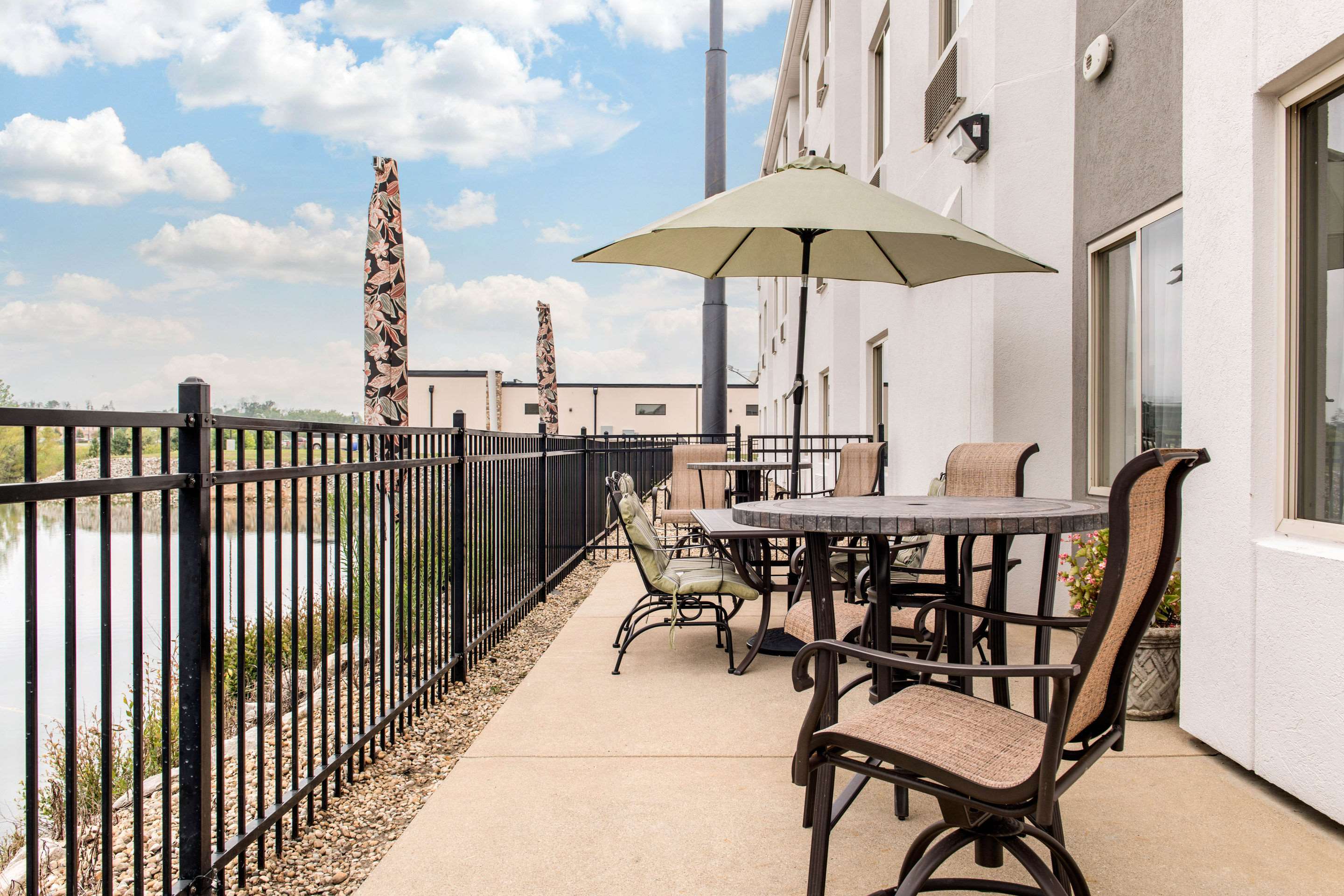 Hotel exterior | Sleep Inn & Suites