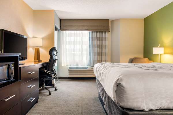  - Sleep Inn & Suites Columbus - I-65, Exit 68
