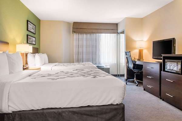  - Sleep Inn & Suites Columbus - I-65, Exit 68