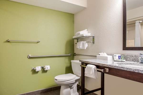  - Sleep Inn & Suites Columbus - I-65, Exit 68