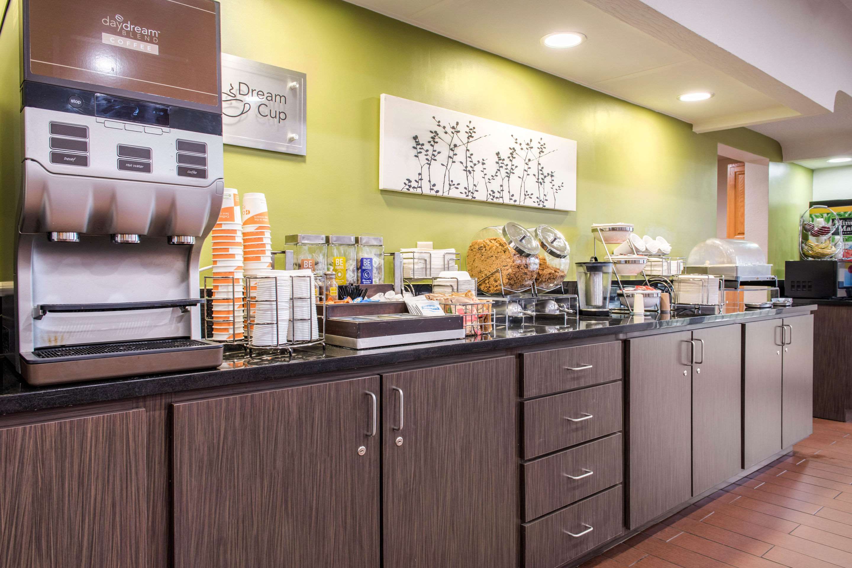Breakfast counter | Sleep Inn & Suites