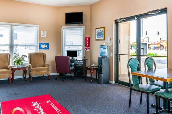  - Econo Lodge Vincennes