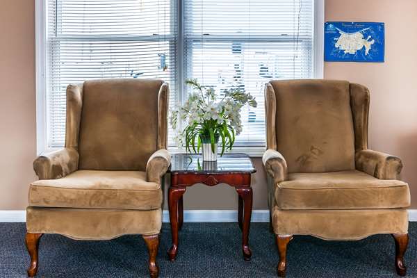  - Econo Lodge Vincennes