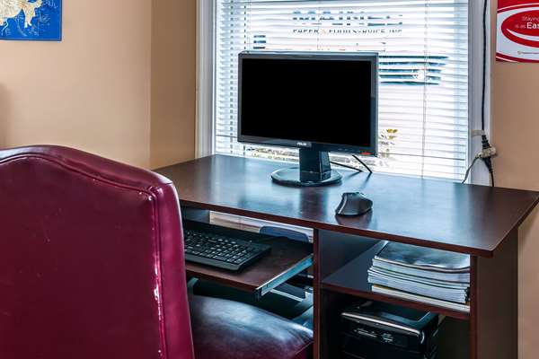 Conference Area - Econo Lodge Vincennes