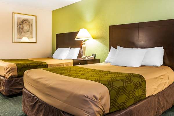  - Econo Lodge Vincennes